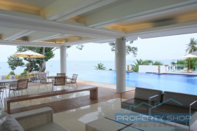 Baan Talay Pattaya, บ้านในบางเสร่, นาจอมเทียน