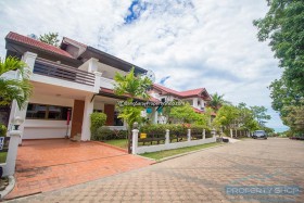 Sea View House For Sale Or Rent - 4 ห้องนอนบ้านสำหรับขายในบ้านอำเภอ, นาจอมเทียน