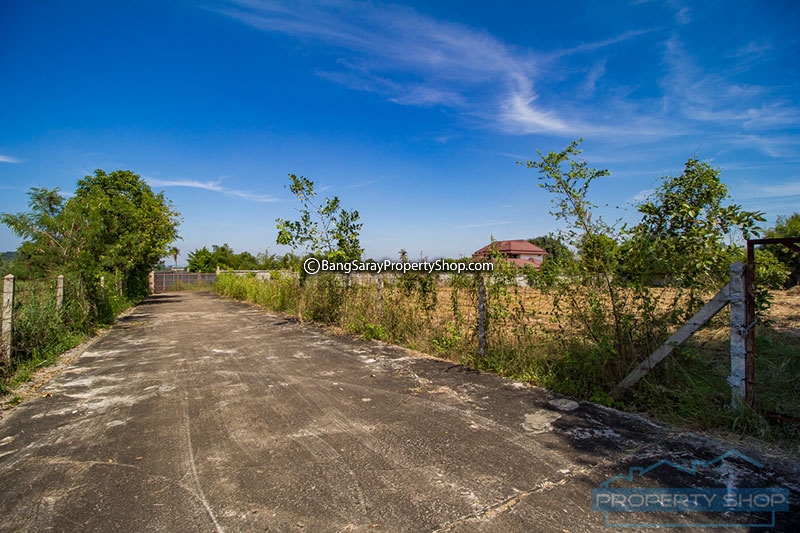 Value Priced Bang Saray Land for Sale. near Huay Tuu Lake ที่ดิน  สำหรับขาย