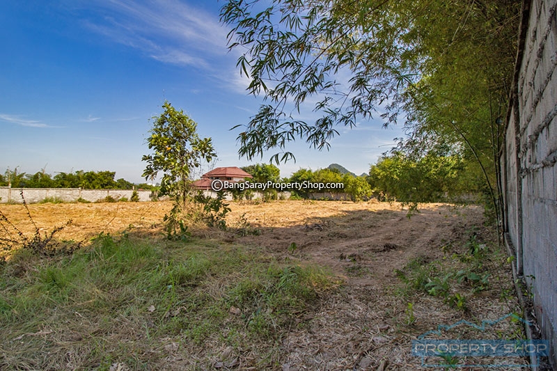 Value Priced Bang Saray Land for Sale. near Huay Tuu Lake ที่ดิน  สำหรับขาย