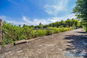 Value Priced Bang Saray Land For Sale. Near Huay Tuu Lake - ที่ดินสำหรับขายในบางเสร่, นาจอมเทียน