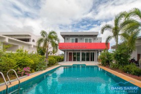 Two Storey Pool Villa For Sale In Oceanside Bang Saray. - 4 ห้องนอนบ้านสำหรับขายในบางเสร่, นาจอมเทียน