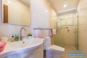 ขายถูกบ้านเดี่ยวบางเสร่ พร้อมสระว่ายน้ำ - 3 ห้องนอนบ้านสำหรับขายในบางเสร่, นาจอมเทียน