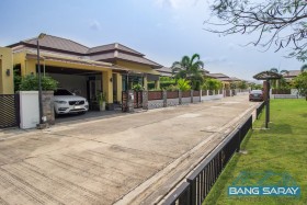 Pool Villa ฝั่งทะเล ภายในสไตล์ Contemporary  - 2 ห้องนอนบ้านสำหรับขายในบางเสร่, นาจอมเทียน
