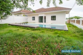 ขายบ้าน Pool Villa หลังมุมเนื้อที่เยอะ ใกล้ทะเลบางเสร่ - 3 ห้องนอนบ้านสำหรับขายในบางเสร่, นาจอมเทียน