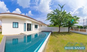 ขายบ้าน Pool Villa หลังมุม ทำเลใกล้ทะเล ขายพร้อมคนเช่า - 3 ห้องนอนบ้านสำหรับขายในบางเสร่, นาจอมเทียน