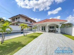 ขาย Pool Villa สร้างใหม่ ใกล้แหล่งท่องเที่ยว #ทำรายวันได้ - 3 ห้องนอนบ้านสำหรับขายในบางเสร่, นาจอมเทียน