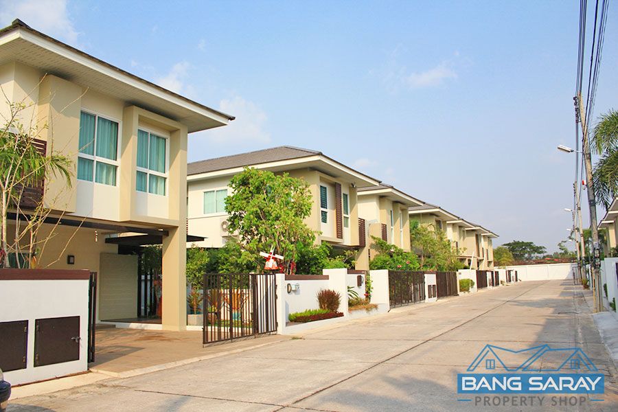 Two Story House for Rent, Near Makro Sattahip บ้าน  สำหรับเช่า