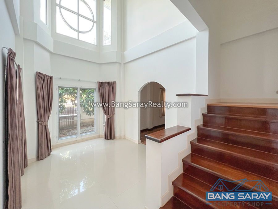 Two Story Corner plot for sale. Only 1.5km from the beach บ้าน  สำหรับขาย