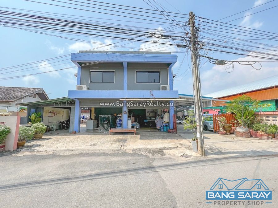 Beach side house for sale (shophouse style). บ้าน  สำหรับขาย