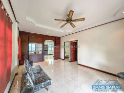  ขายบ้านเดี่ยวฝั่งทะเลบางเสร่ - 2 ห้องนอนบ้านสำหรับขายในบางเสร่, นาจอมเทียน