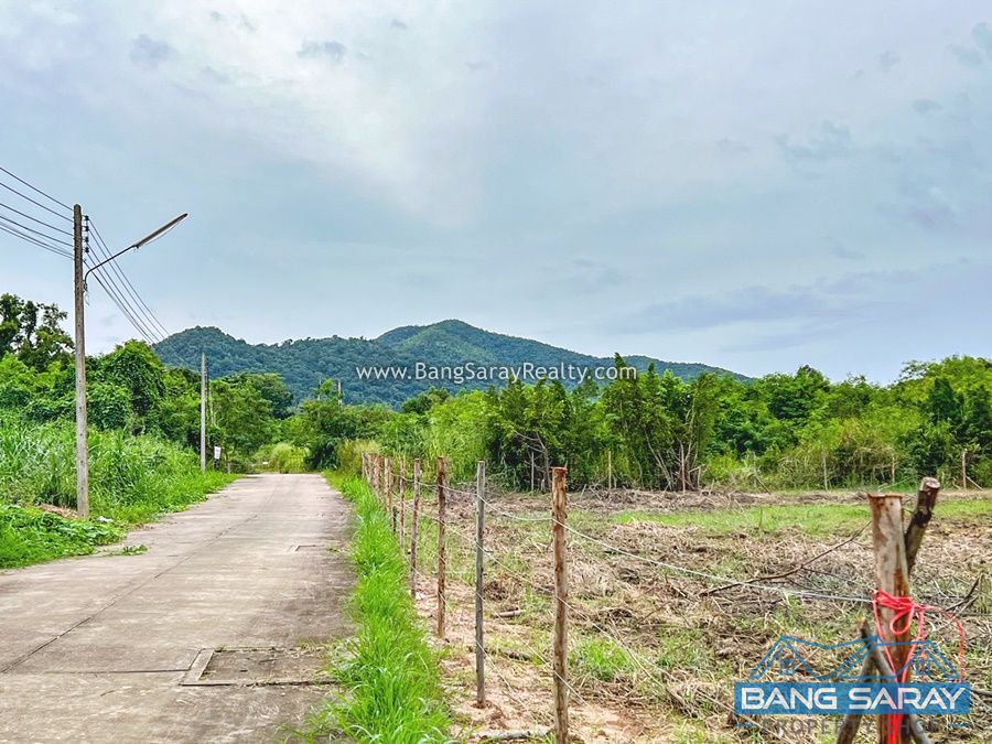 2 Rai of Land for Sale in Bang Saray Beachside, Corner Plot ที่ดิน  สำหรับขาย