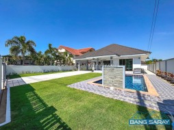  ขาย Pool Villa สร้างใหม่ ใกล้แหล่งท่องเที่ยว - 3 ห้องนอนบ้านสำหรับขายในบางเสร่, นาจอมเทียน