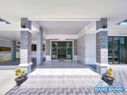  ขาย Pool Villa สร้างใหม่ ใกล้แหล่งท่องเที่ยว - 3 ห้องนอนบ้านสำหรับขายในบางเสร่, นาจอมเทียน