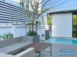 บ้านใหม่แกะกล่อง Modern Contemporary Pool Villa - 5 ห้องนอนบ้านสำหรับขายในบางเสร่, นาจอมเทียน