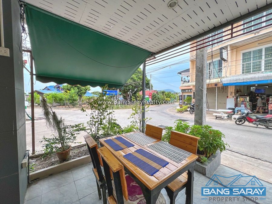 Corner unit Shophouse for Sale in Bang Saray Beachside อาคารพาณิชย์  สำหรับขาย