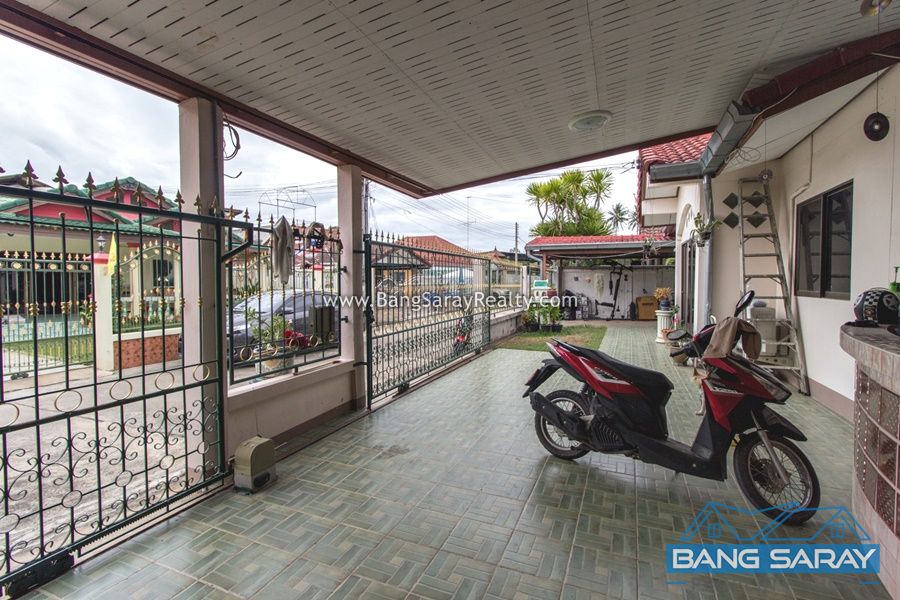 Corner house for Sale in Bang Saray บ้าน  สำหรับขาย