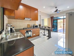 Pool Villa Corner Plot For Sale, Beachside Bang Saray - 3 ห้องนอนบ้านสำหรับขายในบางเสร่, นาจอมเทียน