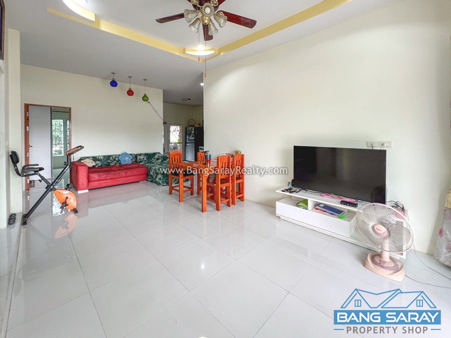 Single house for Sale in beachside of Bang Saray. บ้าน  สำหรับขาย