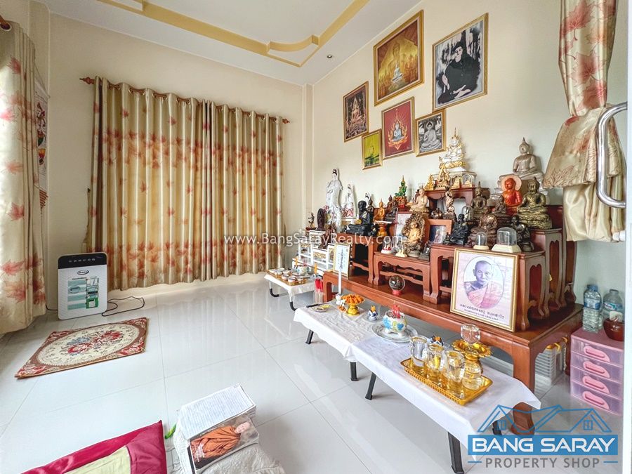 Single house for Sale in beachside of Bang Saray. บ้าน  สำหรับขาย