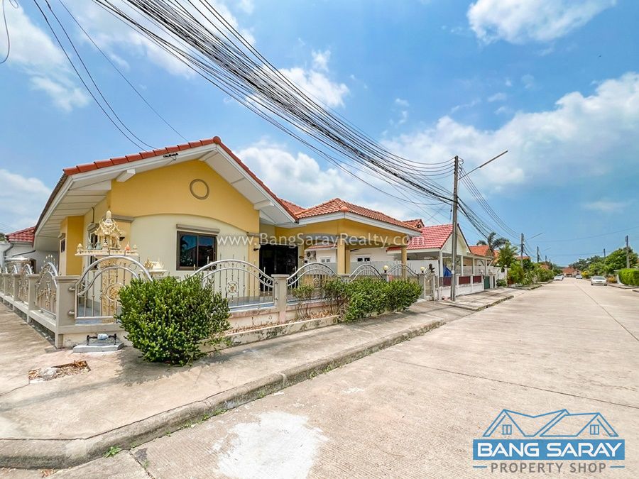 Detached corner house for Sale in Bang Saray บ้าน  สำหรับขาย