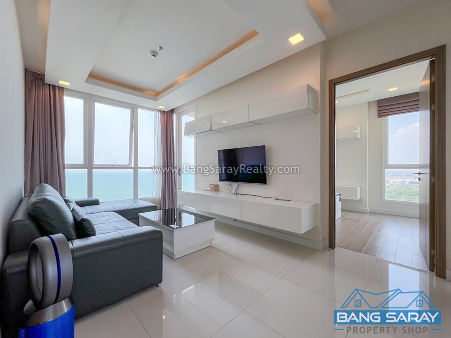 Corner unit with Sea view, Beachfront Bang Saray Condo for Rent. คอนโด  สำหรับเช่า