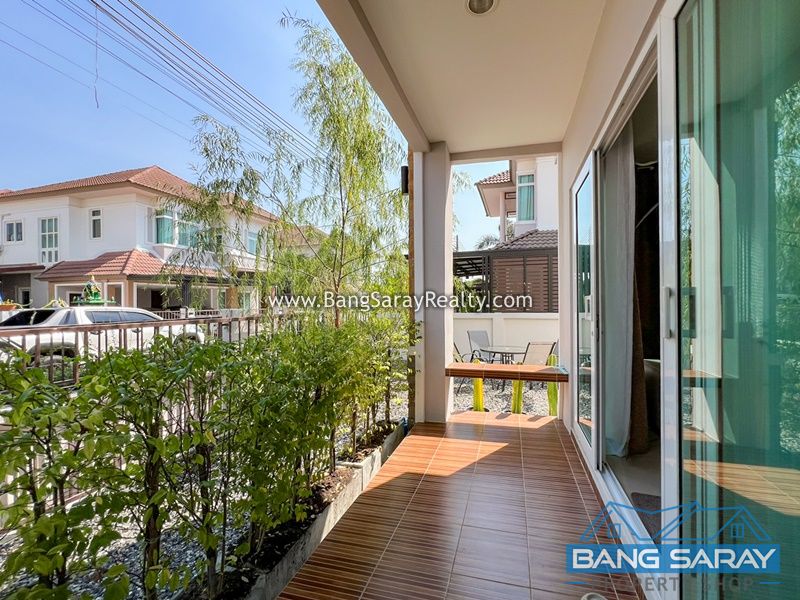 Spacious 2-Storey Detached House with Communal Pool บ้าน  สำหรับเช่า