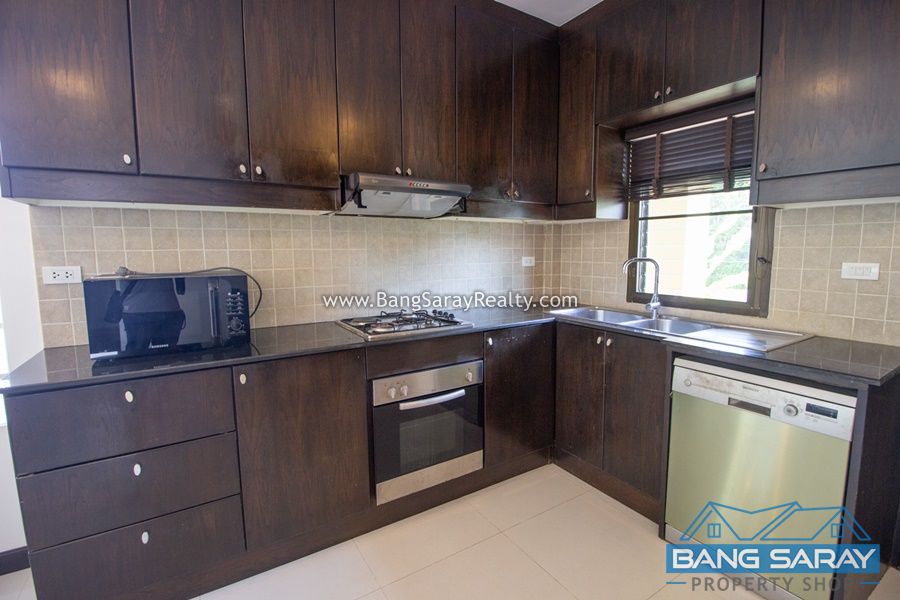 Bali-Style Pool Villa for Rent in Bang Saray บ้าน  สำหรับเช่า
