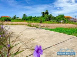 ที่ดินฝั่งทะเล ซ.ข้างอนามัย ทำเลใจกลางบางเสร่ - ที่ดินสำหรับขายในบางเสร่, นาจอมเทียน