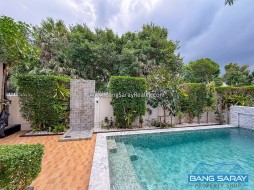 บ้านเดี่ยวหลังมุม วิวภูเขา สระส่วนตัว รีโนเวทใหม่ทั้งหลัง - 4 ห้องนอนบ้านสำหรับขายในบางเสร่, นาจอมเทียน