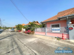Semi-Detached House For Rent In Bang Saray - 2 ห้องนอนบ้านสำหรับเช่าในบางเสร่, นาจอมเทียน