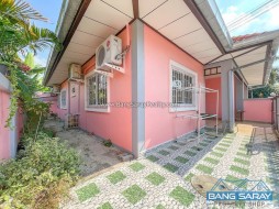 Semi-Detached House For Rent In Bang Saray - 2 ห้องนอนบ้านสำหรับเช่าในบางเสร่, นาจอมเทียน