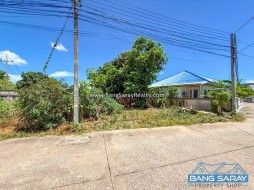 ขายที่ดินฝั่งทะเลบางเสร่ 161 ตรว. ติดถนน 2 ด้าน - ที่ดินสำหรับขายในบางเสร่, นาจอมเทียน