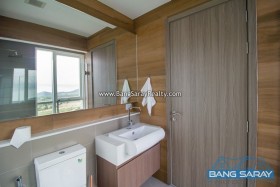 Del Mare Beachfront Condo ห้องมุมให้เช่า - 1 ห้องนอนคอนโดสำหรับเช่าในบางเสร่, นาจอมเทียน
