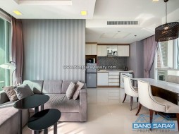 Del Mare Beachfront Condo ห้องมุมให้เช่า - 1 ห้องนอนคอนโดสำหรับเช่าในบางเสร่, นาจอมเทียน