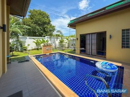 บ้านเดี่ยวหลังมุม พร้อมสระว่ายน้ำส่วนตัว - 3 ห้องนอนบ้านสำหรับขายในบางเสร่, นาจอมเทียน