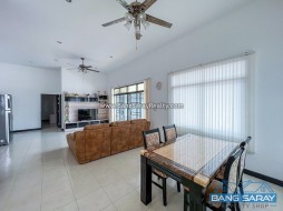Pool Villa ให้เช่า บางเสร่ ห่างสุขุมวิท 1 กม. - 2 ห้องนอนบ้านสำหรับเช่าในบางเสร่, นาจอมเทียน