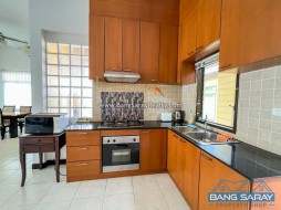Pool Villa ให้เช่า บางเสร่ ห่างสุขุมวิท 1 กม. - 2 ห้องนอนบ้านสำหรับเช่าในบางเสร่, นาจอมเทียน